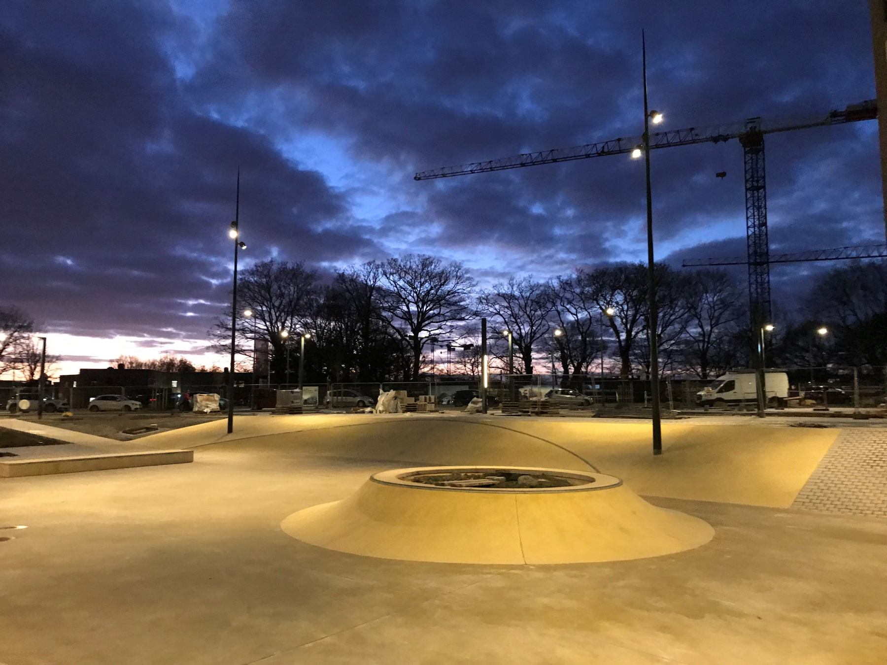 Illustration - Essais d'éclairage sur le skatepark, en janvier 2022