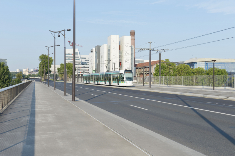 Illustration - Sur la nouvelle passerelle