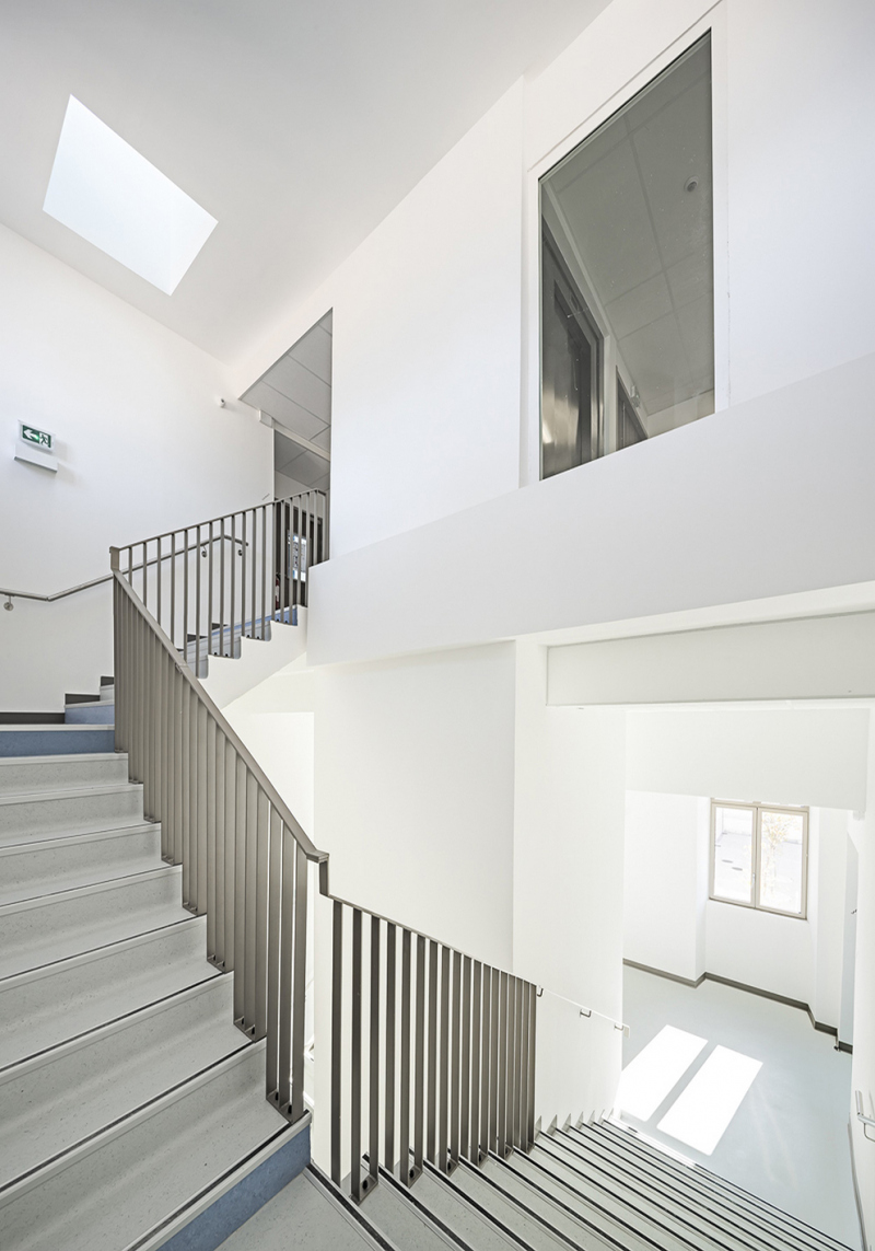 Illustration - Escalier principal de la partie Réhabilitation ©Sergio Grazia