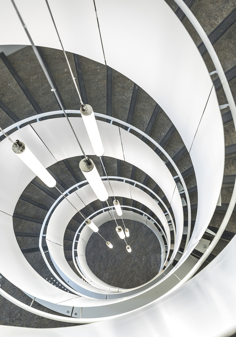 Illustration - Escalier principal de la partie extension©Sergio Grazia