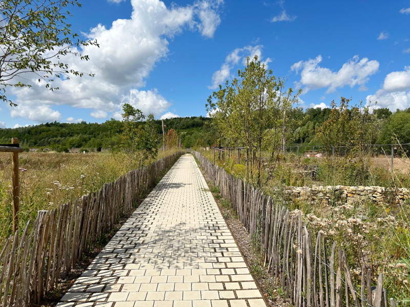 Illustration - Vue sur les coteaux, depuis un corridor écologique