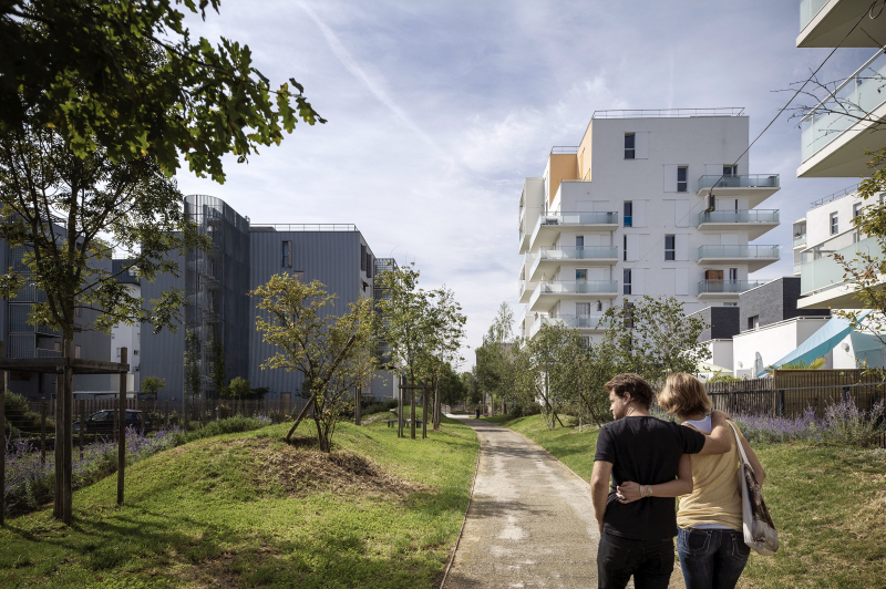 Illustration - Vue sur la sente intérieure au droit du groupe scolaire