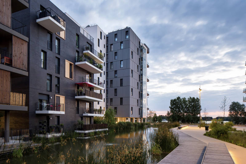 Illustration - Vue sur le canal Place Jean Cayrol